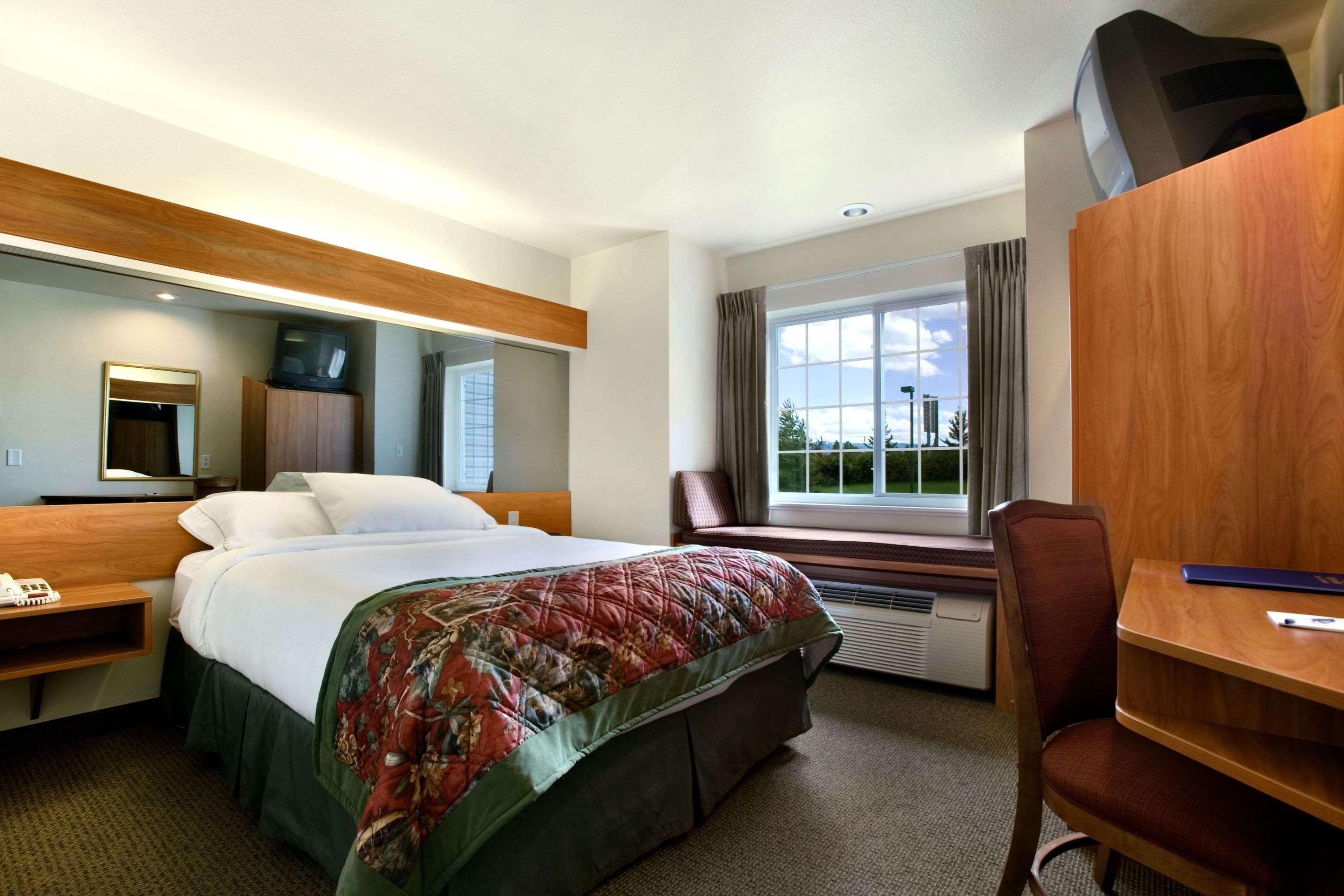 Microtel Inn & Suites By Wyndham Bozeman Exterior photo