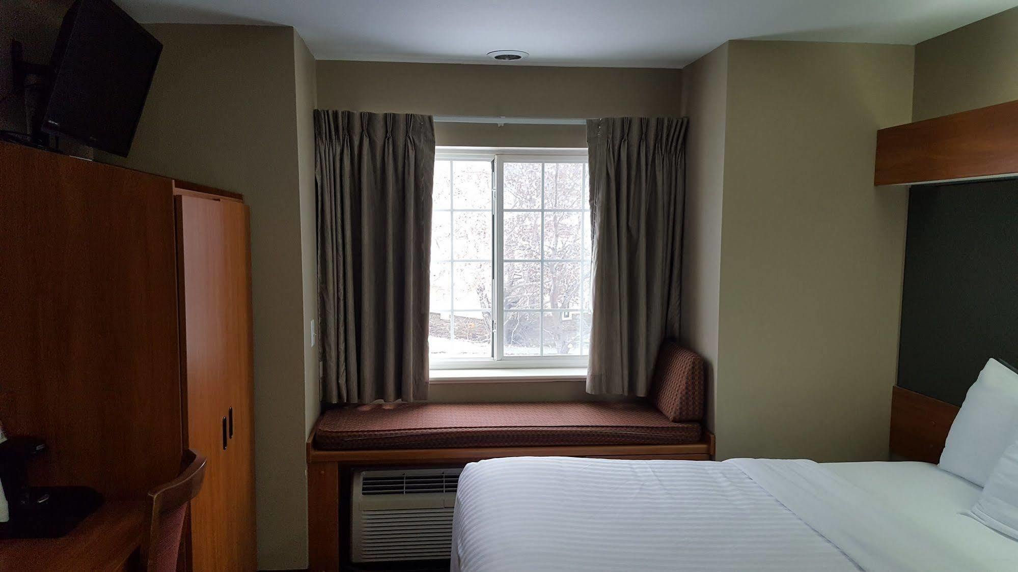 Microtel Inn & Suites By Wyndham Bozeman Exterior photo